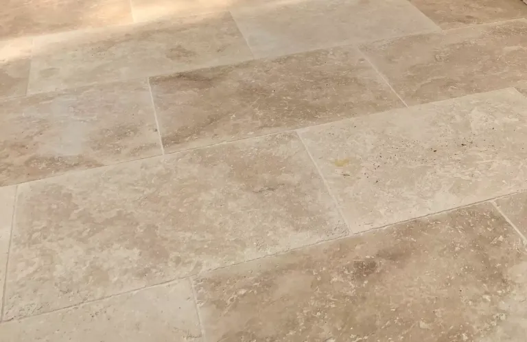 White travertine tiles